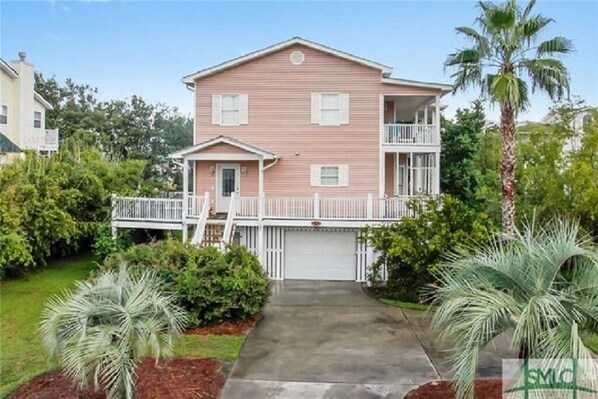 Big Pink Beach House for you!