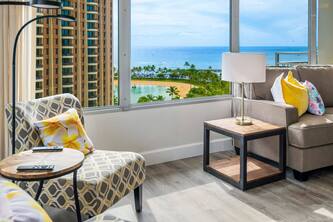 Ilima Suite within Ala Moana/Waikiki Area - city/ocean view