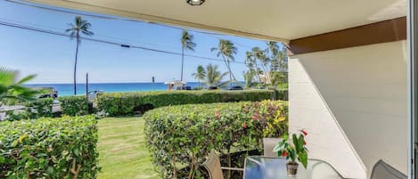 Covered lanai with ocean view