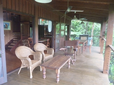 Daintree Holiday Homes - The Folly - A Nature Retreat in The Daintree