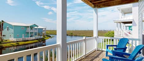 Golf Cart + Beach Gear Credit Included With Your Stay!