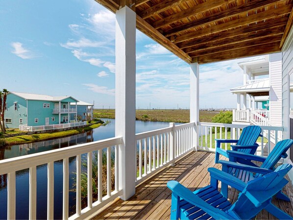 Golf Cart + Beach Gear Credit Included With Your Stay!