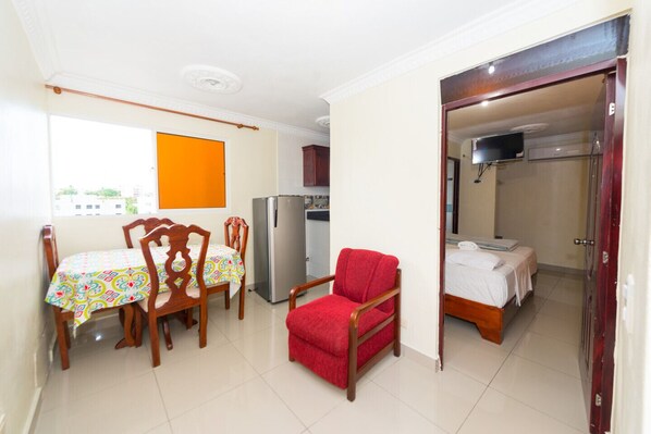 Air conditioned Apartment Sleeps 2