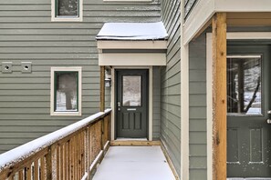 Condo Entrance | Steps Required