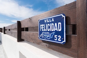 Villa Felicidad #52