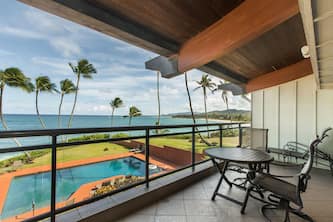 Kauai Exclusive - Hale Awapuhi 2F - Oceanfront Luxury - Steps to the water