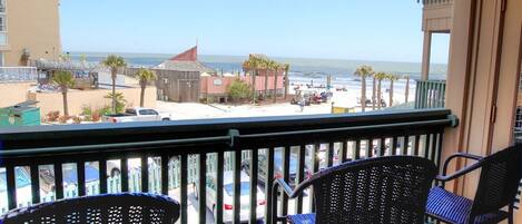 A Place At The Beach 9540-2C balcony