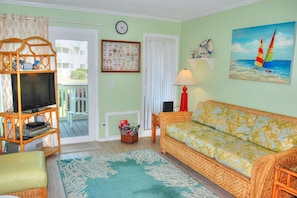 A Place at The Beach 9660-101 Living Area