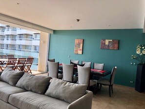 Dining and sitting area 