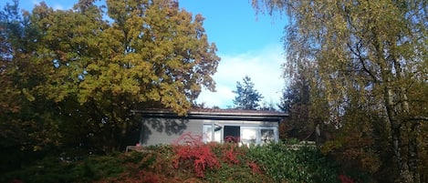 Ansicht vom Garten zum Ferienhaus