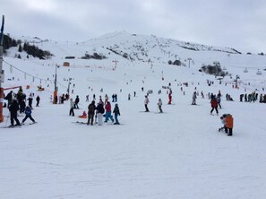 Skidåkning och snöaktiviteter