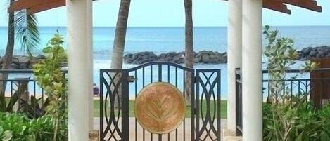 Gate To Lagoons Jogging/Walking Path And White Sand Beach.