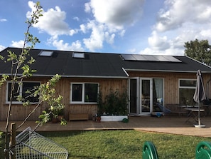 Building Exterior, Outdoor