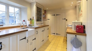 Kitchen, Church Cottage, Bolthole Retreats