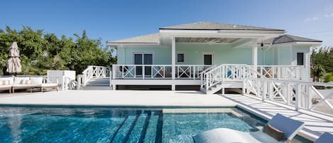 Welcome to Gumbo Limbo beach house!