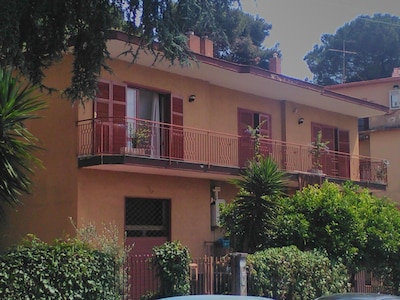 Apartment in a country villa in the Vesuvio park