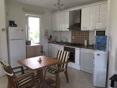 Lovely 2 Bedroom Detached Villa With Pool 