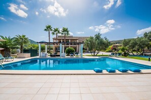 Finca with pool near Puerto de Alcudia.