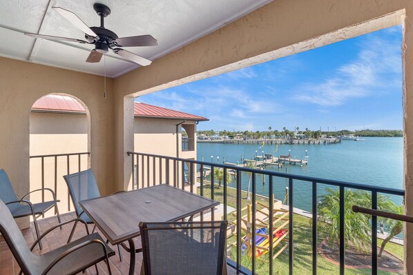 Direct view of Lemon Bay from your lanai!