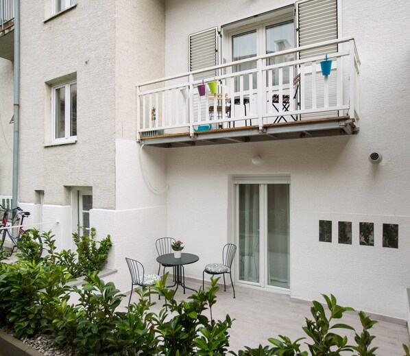 Utsikt mot innergård