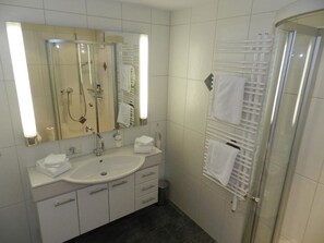 Spiegel, Zapfhahn, Sinken, Armatur, Bad Sink, Gebäude, Badezimmer, Haus, Installation