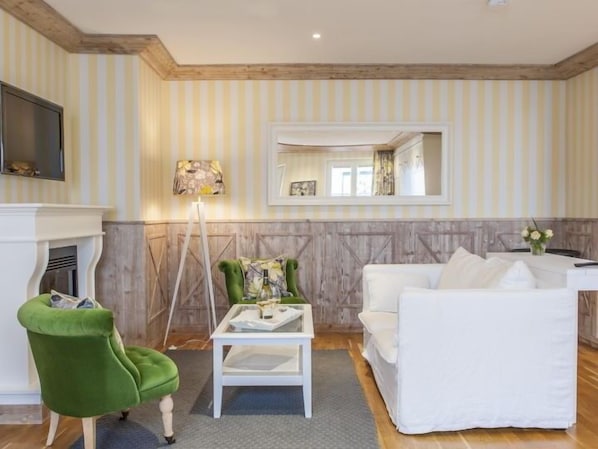 Sonnen Suite mit 70qm für max. 4 Personen-Wohnzimmer
