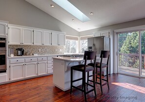 Sunny kitchen!