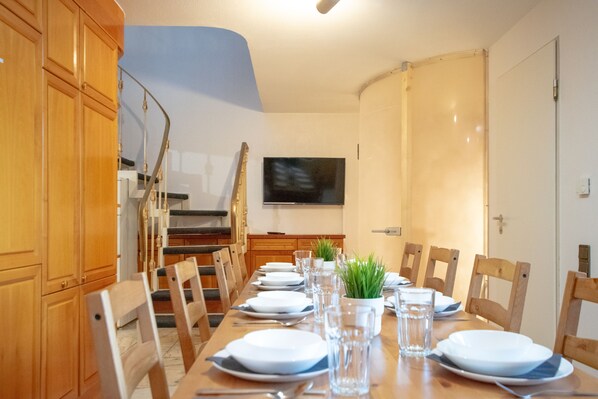 In-room dining