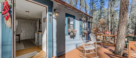 Ruidoso Vacation Rental | 1BR | 1BA | 600 Sq Ft | Stairs Required