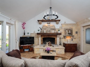Living Room, Room, Furniture, Interior Design, Property, Ceiling, Wall, Table, Building, Floor
