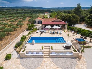 Propriété, Piscine, Bâtiment, Maison, Biens, Immobilier, Villa, Vacances, Architecture, Domicile