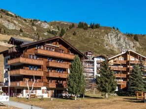 Ciel, Bâtiment, Montagne, Plante, Arbre, Maison, Bois, Montagnes, Pente, Mélèze