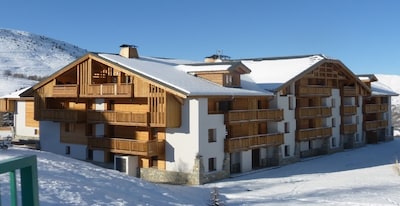 very nice apartment 2 ° floor 4 bedrooms 2 bathrooms garage chalet style