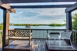 Can you imagine drinking your morning coffee watching the sunrise?