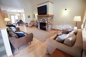 Main room with gas fireplace