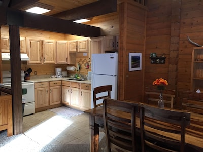 Rocky Top Log Cabin with Views! - Now Open Year Round! - Cabin 3