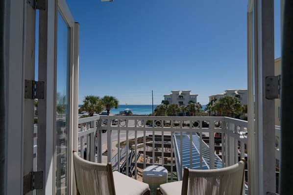 Wow!  Look at that Gulf of Mexico view from your balcony!