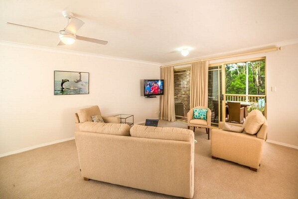 Birchgrove Apartment