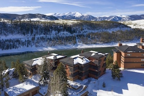Your Home Away From Home Nestled In The Colorado Mountains