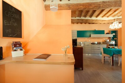 The house is located in the heart of Tuscany, in the historic center of San Gimignano.