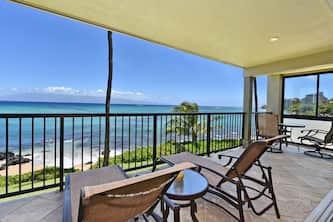 High-quality 2bd condo with new finishes