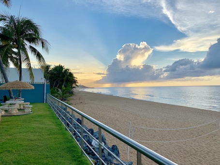 One of the most beautiful clean beach in Puerto Rico !!🇵🇷🇵🇷🌴🏖🏄♂️🌞