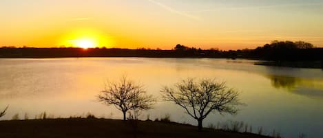 Sunrise at Cougar Point