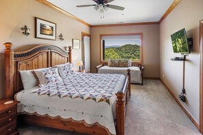 Master Bedroom w/TV