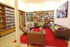 Large living room and two libraries