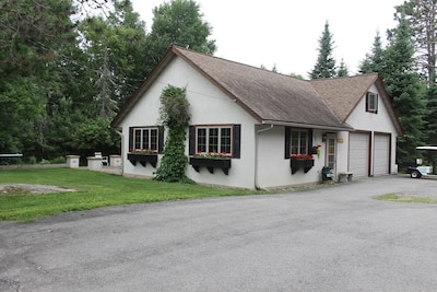 Clean and Comfortable Year Round Cottage on Beautiful Lake Vermilion