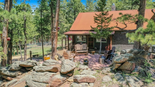 Vintage cabin lovingly restored including a covered porch addition