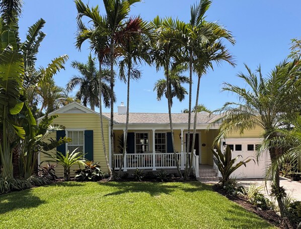 Palm Ridge, Street view