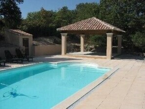 10m x 5m Pool