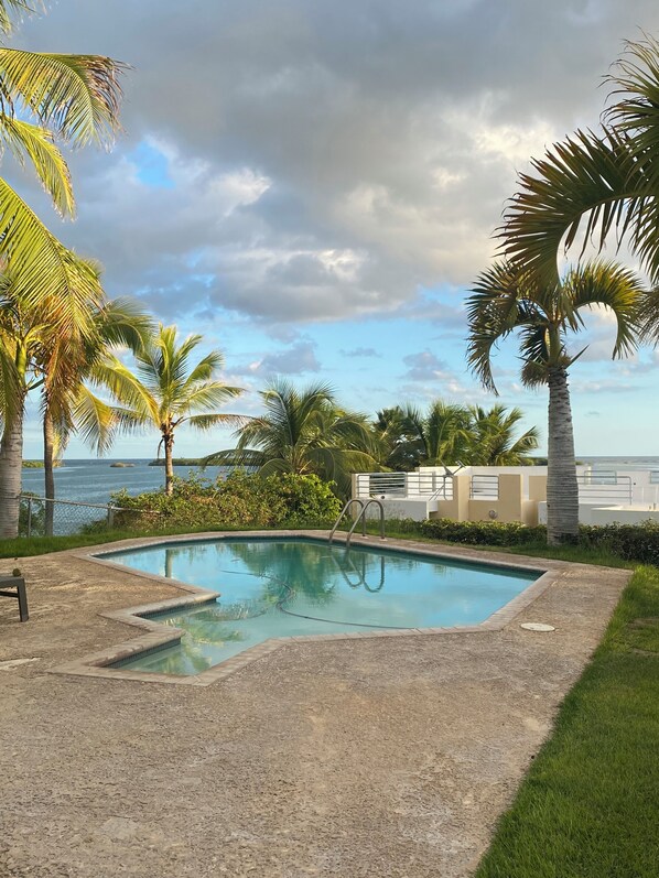 Private Pool 